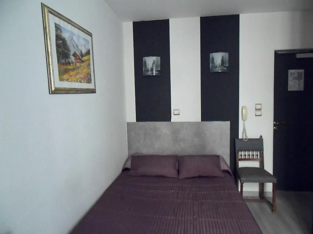 Hotel De L'Aveyron París Francia